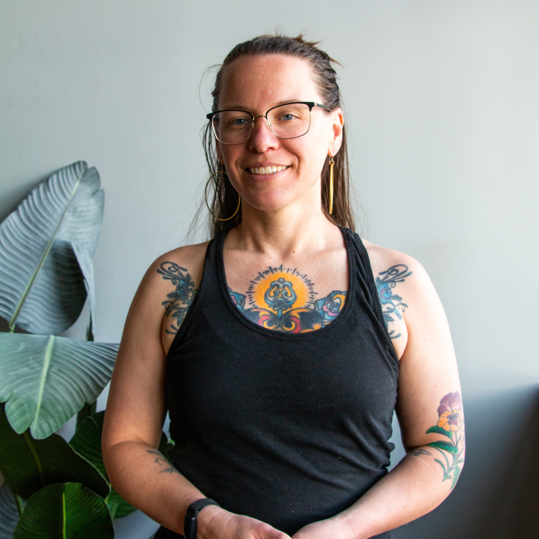 yogaheadshot-alley